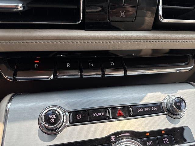2022 Lincoln Aviator Standard AWD