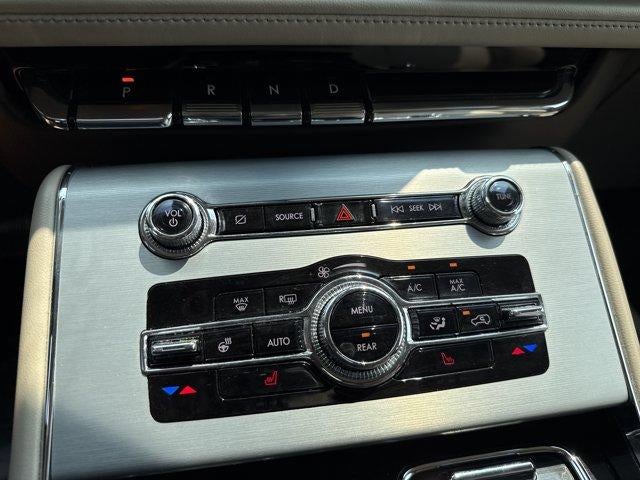 2022 Lincoln Aviator Standard AWD