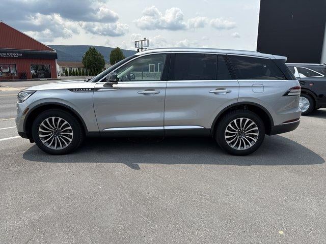 2022 Lincoln Aviator Standard AWD