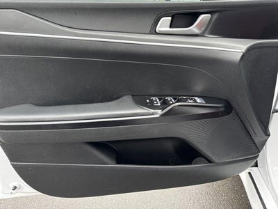 2023 Kia K5 LXS Auto FWD