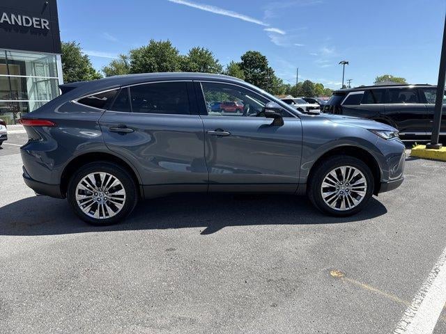 2024 Toyota Venza XLE AWD (SE)
