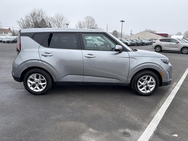 2025 Kia Soul LX FWD