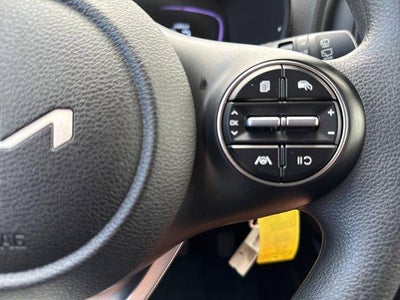 2025 Kia Soul LX FWD