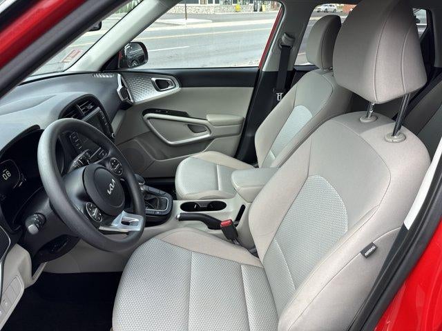 2023 Kia Soul LX IVT