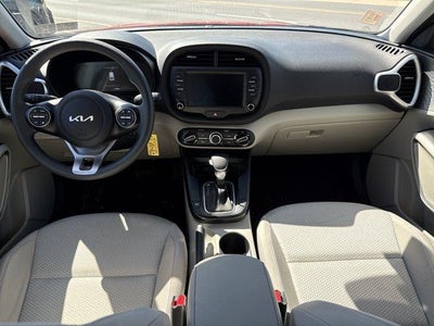 2025 Kia Soul LX FWD