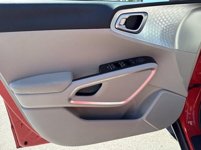 2025 Kia Soul LX FWD