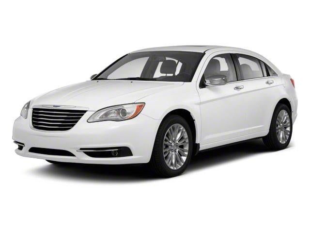 2013 Chrysler 200 4dr Sdn Touring