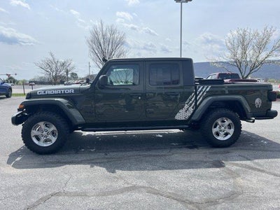 2021 Jeep Gladiator Freedom 4x4 *Ltd Avail*