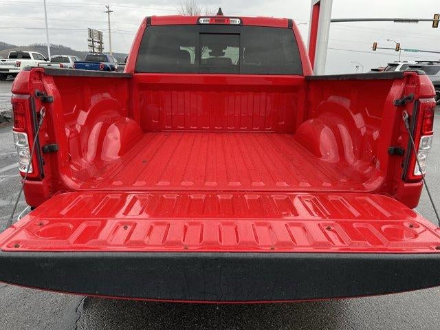 2022 RAM 1500 Big Horn 4x4 Crew Cab 5'7" Box