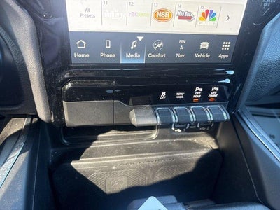 2023 RAM 1500 Laramie 4x4 Crew Cab 5'7" Box