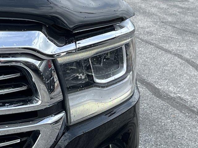 2019 RAM 1500 Laramie 4x4 Crew Cab 6'4" Box
