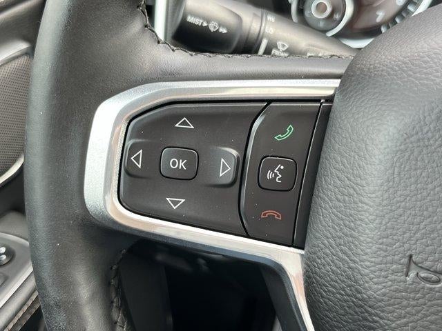 2019 RAM 1500 Laramie 4x4 Crew Cab 6'4" Box