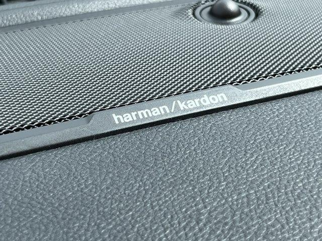 2019 RAM 1500 Laramie 4x4 Crew Cab 6'4" Box