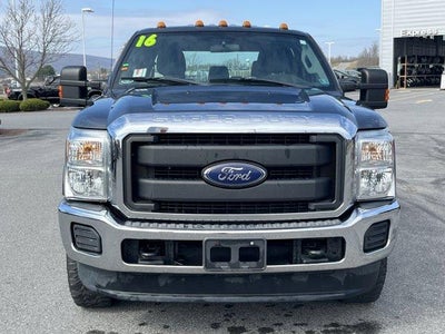 2016 Ford Super Duty F-250 SRW 4WD Crew Cab 6-3/4 Ft Box XL