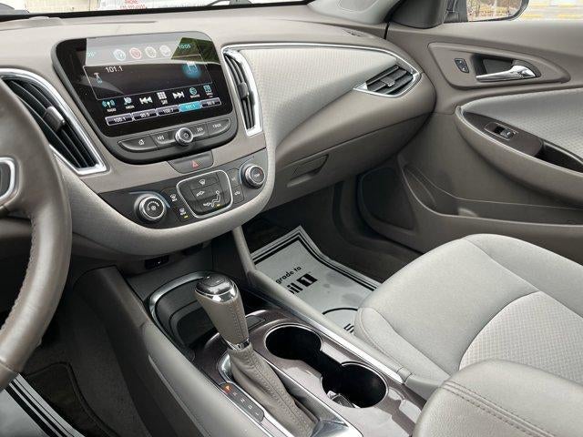2017 Chevrolet Malibu 1LT