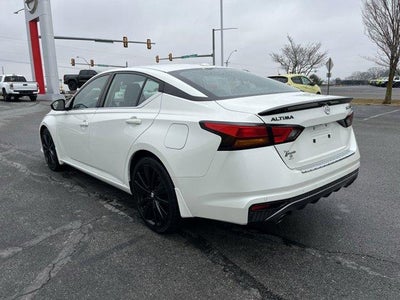 2022 Nissan Altima 2.5 SR Sedan