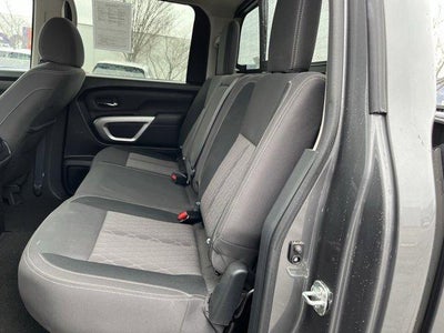 2024 Nissan Titan 4x4 Crew Cab SV