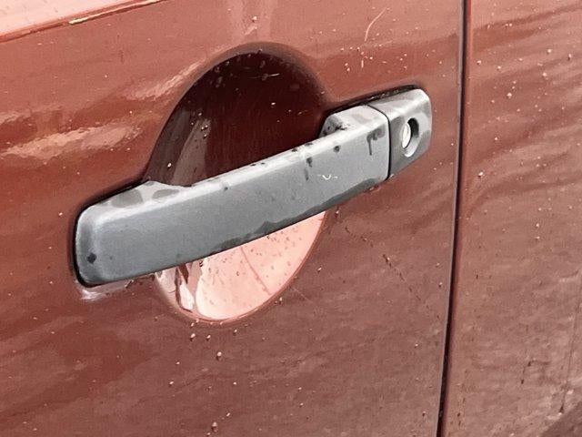 2016 Nissan Frontier 4WD King Cab Auto SV