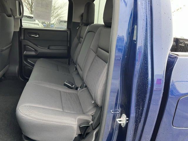 2023 Nissan Frontier Crew Cab 4x4 SV Auto