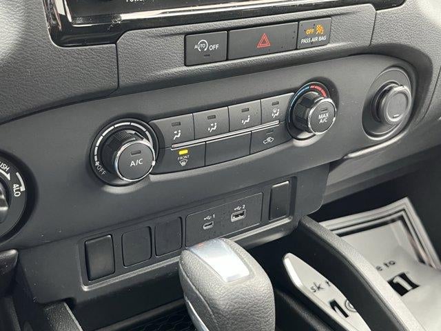 2023 Nissan Frontier Crew Cab 4x4 SV Auto