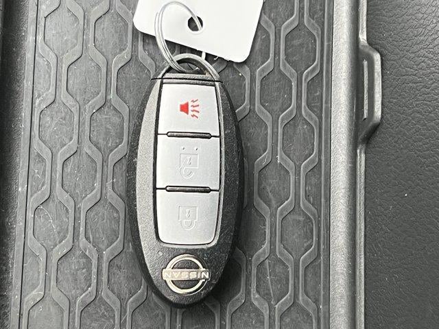 2023 Nissan Frontier Crew Cab 4x4 SV Auto