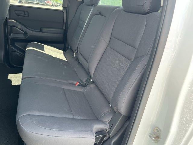 2022 Nissan Frontier Crew Cab 4x4 S Auto