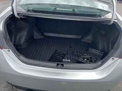 2018 Toyota Corolla SE CVT (Natl)
