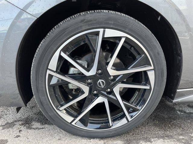 2024 Nissan Sentra SR CVT