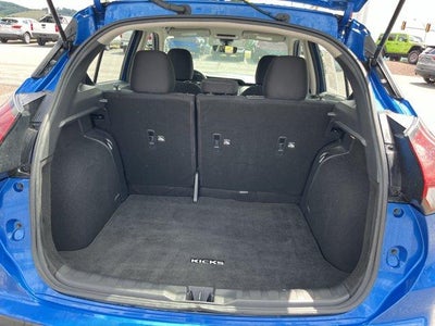 2022 Nissan Kicks S FWD