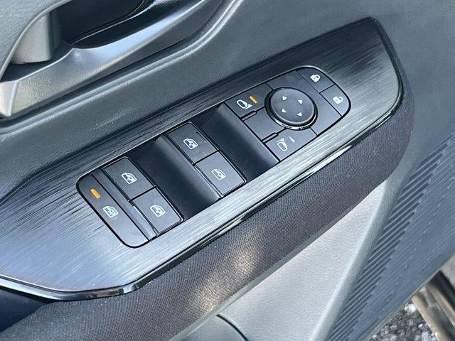 2025 Nissan Kicks S AWD
