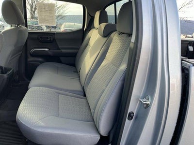 2019 Toyota Tacoma 2WD 2WD SR5 Double Cab 5' Bed V6 AT (GS)