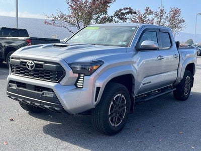 2024 Toyota Tacoma 4WD 4WD TRD Sport Double Cab 5' Bed AT (Natl)