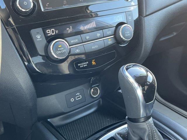 2018 Nissan Rogue AWD SV