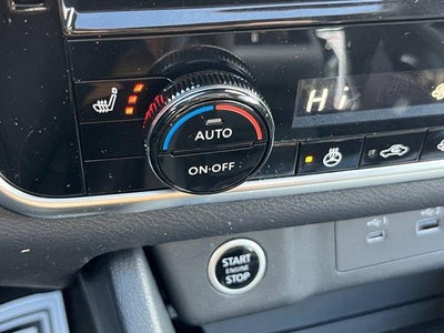 2023 Nissan Rogue AWD SV *Ltd Avail*