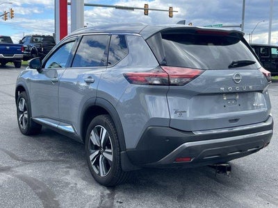 2023 Nissan Rogue AWD SL