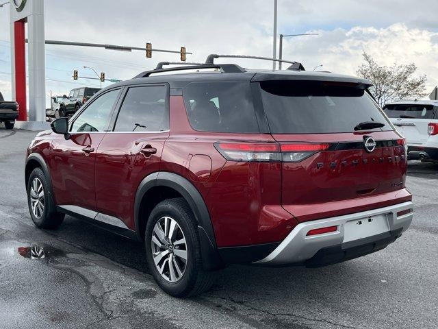 2023 Nissan Pathfinder SL 4WD