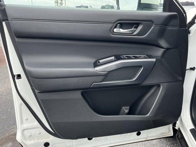 2023 Nissan Pathfinder SL 4WD