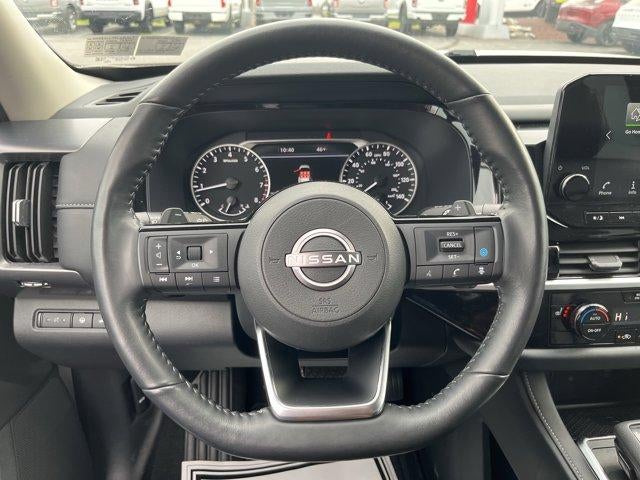 2023 Nissan Pathfinder SL 4WD