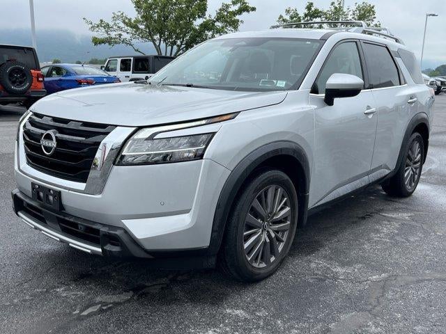 2023 Nissan Pathfinder SL 4WD
