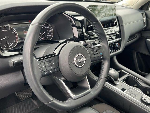 2023 Nissan Pathfinder SL 4WD