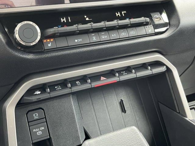 2023 Toyota Tundra 4WD 4WD SR5 CrewMax 5.5' Bed (SE)