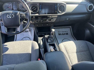 2017 Toyota Tacoma TRD Off Road Access Cab 6' Bed V6 4x4 AT (Natl)
