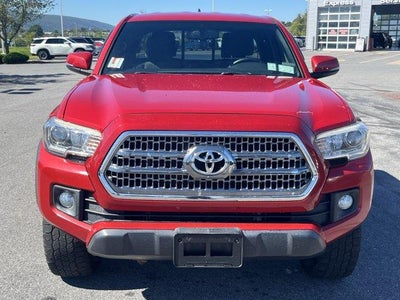 2017 Toyota Tacoma TRD Off Road Access Cab 6' Bed V6 4x4 AT (Natl)