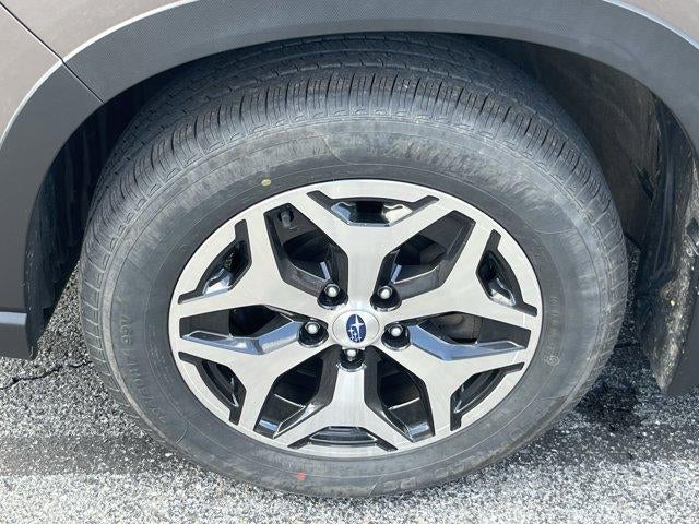 2022 Subaru Forester Premium CVT