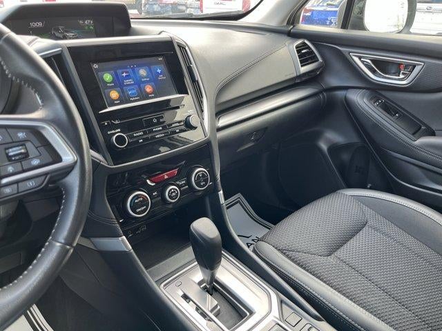 2022 Subaru Forester Premium CVT