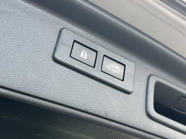 2022 Subaru Forester Premium CVT