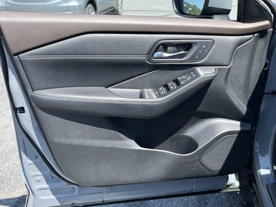 2023 Nissan Rogue AWD SL
