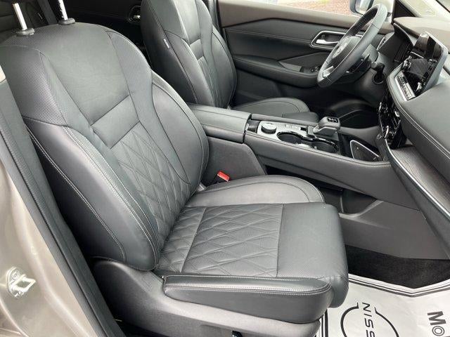 2023 Nissan Rogue AWD Platinum