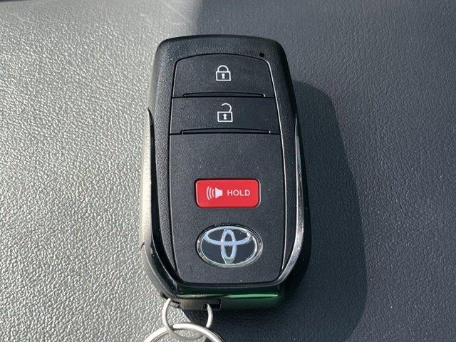 2024 Toyota Prius XLE AWD (Natl)