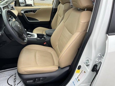 2019 Toyota RAV4 Limited AWD (GS)